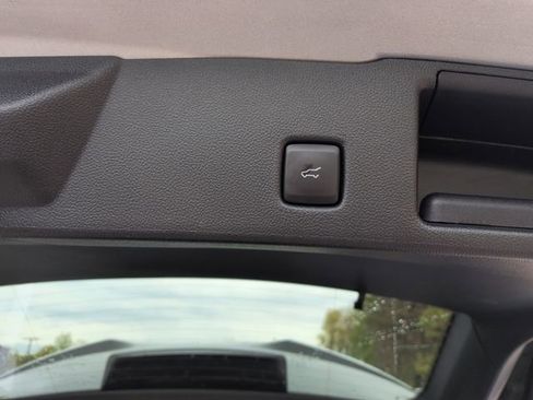 Certified 2023 Ford Escape ST-Line Select AWD/4WD image 41