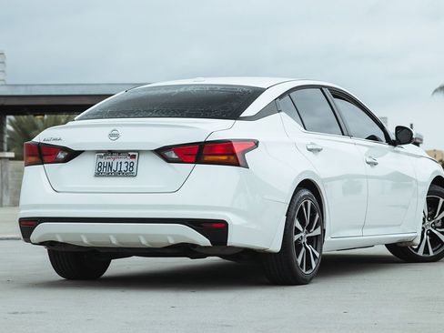 Used 2019 Nissan Altima 2.5 S image 2