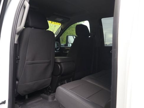 Used 2024 Chevrolet Silverado 2500 LT AWD/4WD image 45