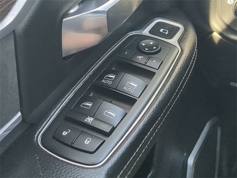 Used 2019 RAM 2500 Laramie image 25