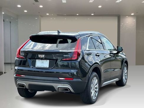 Used 2023 Cadillac XT4 Premium Luxury w/ Driver Assist Package FWD image 4