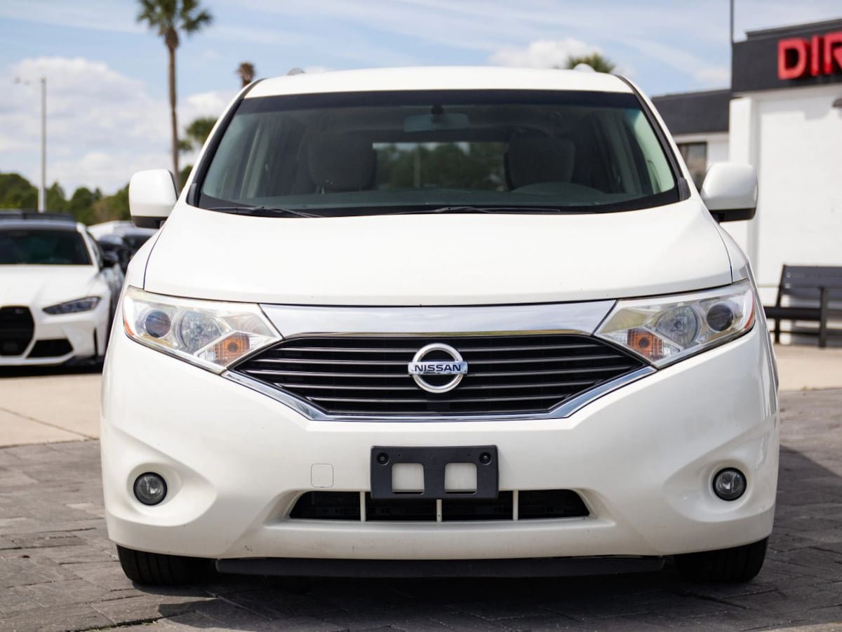 Used 2017 Nissan Quest SV FWD image 4