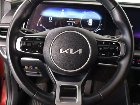 Used 2023 Kia Sportage SX FWD image 3
