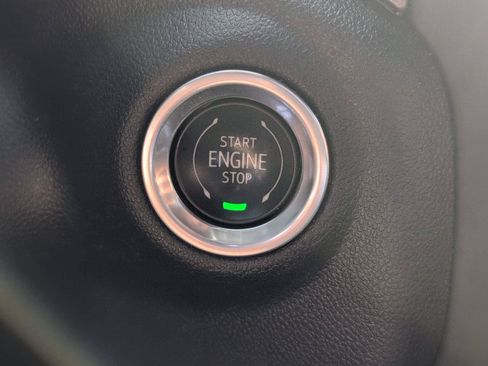 Used 2023 GMC Sierra 2500 AT4 w/ AT4 Preferred Package AWD/4WD image 26