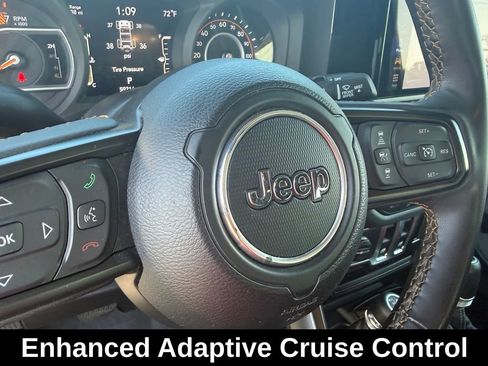 Used 2024 Jeep Wrangler Sport S image 19