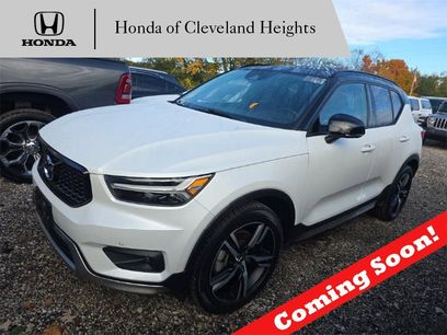 Used 2021 Volvo XC40 T5 R-Design