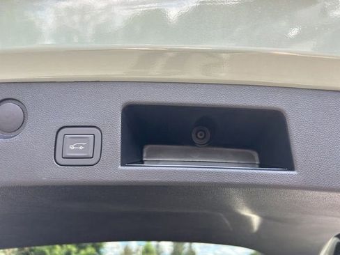 New 2026 Chevrolet Equinox LT w/ Convenience Package II image 34