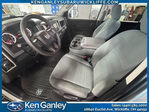 Used 2018 RAM 2500 Tradesman w/ Chrome Appearance Group AWD/4WD image 9