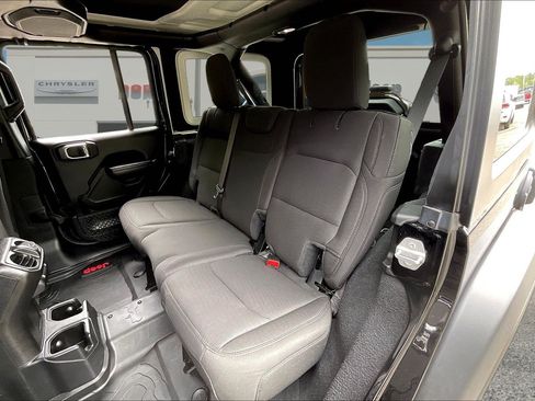 Used 2020 Jeep Wrangler Unlimited Sport AWD/4WD image 22