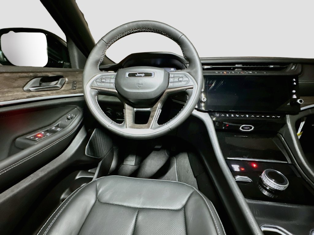 New 2027 Jeep Grand Cherokee Limited AWD/4WD image 27