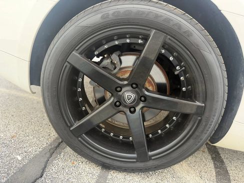 Used 2012 Lincoln MKS AWD image 24