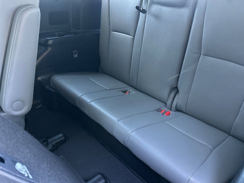 Certified 2022 Toyota Highlander XLE image 14