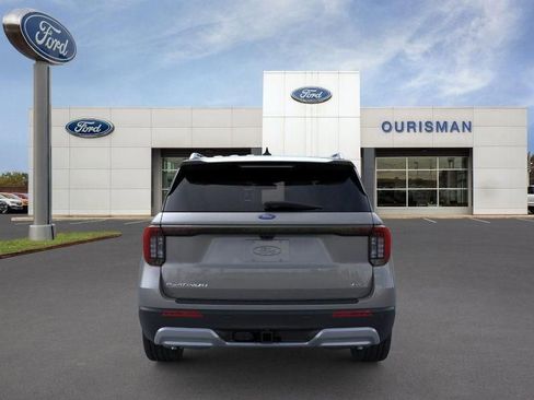 New 2026 Ford Explorer Platinum image 6
