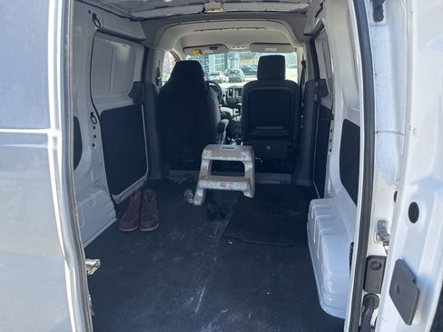 Used 2020 Nissan NV200 SV image 17
