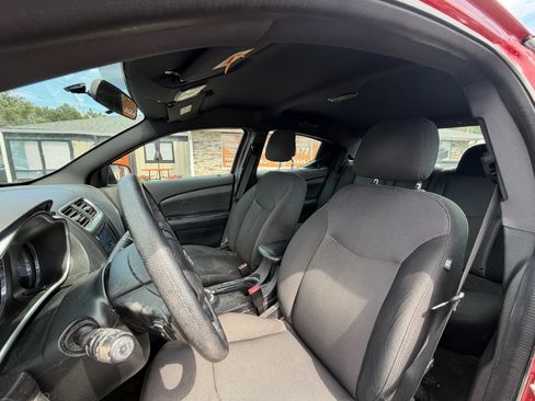 Used 2014 Dodge Avenger SE FWD image 9