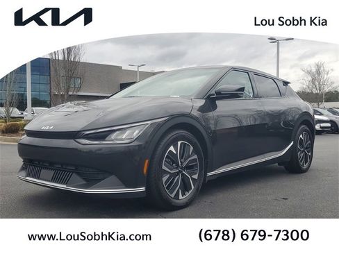 Certified 2022 Kia EV6 Light image 1