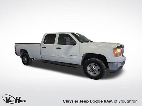 Used 2014 GMC Sierra 3500 SLE image 1