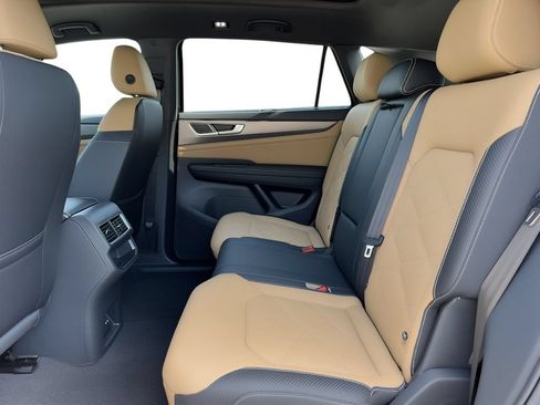 New 2026 Volkswagen Atlas Cross Sport SE AWD/4WD image 7