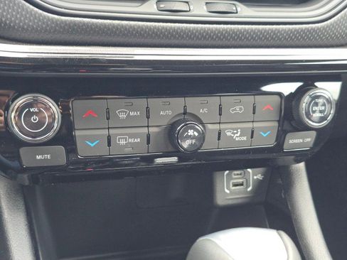 New 2026 Jeep Compass Latitude image 35