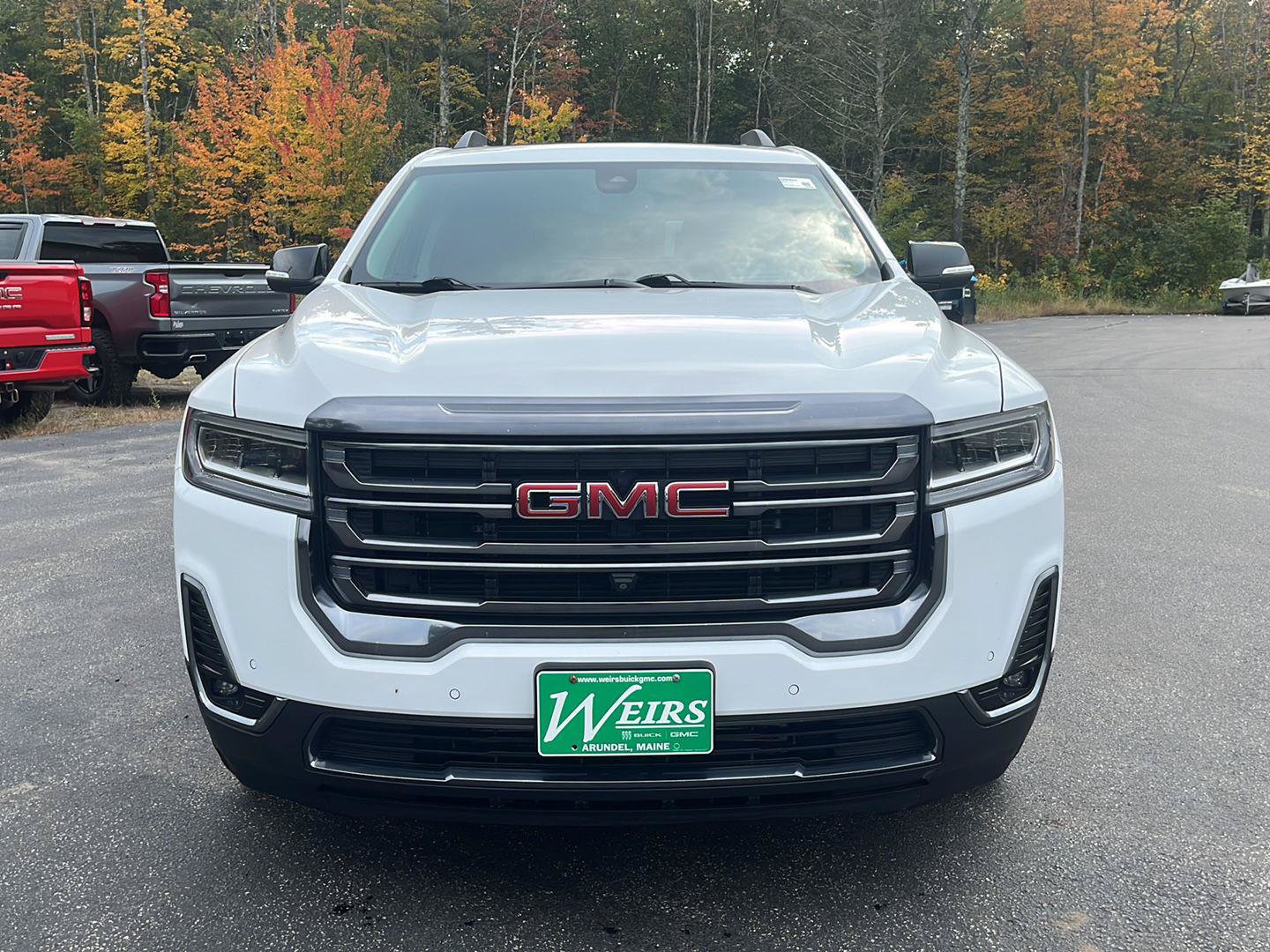Used 2022 GMC Acadia AT4 w/ Technology Package AWD/4WD image 8