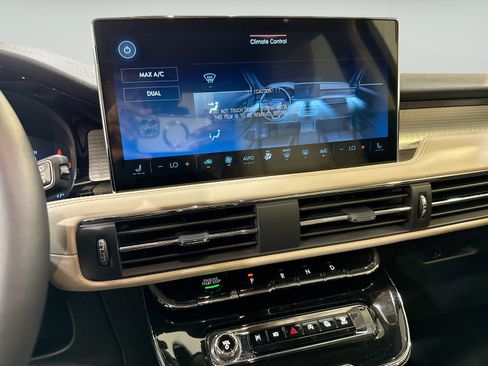 New 2026 Lincoln Corsair Premiere FWD image 20