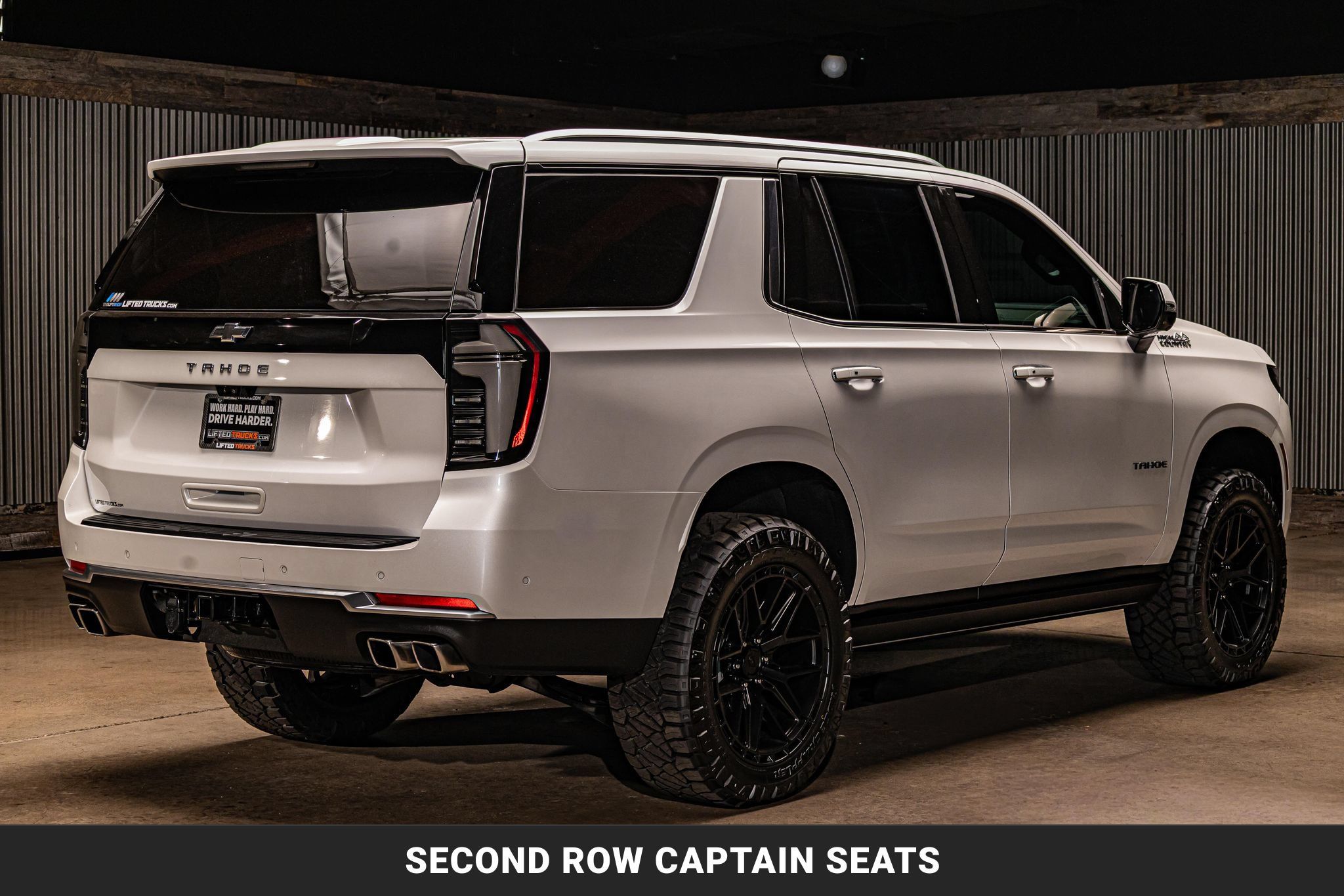 Used 2025 Chevrolet Tahoe High Country AWD/4WD image 10
