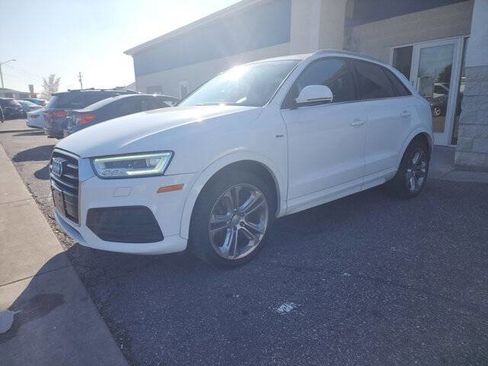 Used 2017 Audi Q3 2.0T Prestige AWD/4WD image 3