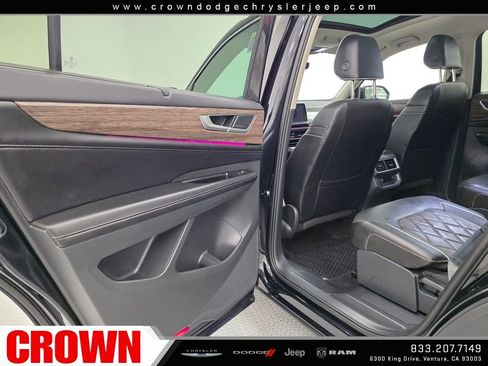 Used 2024 Volkswagen Atlas SEL Premium R-Line image 24