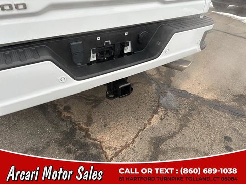 Used 2024 Chevrolet Silverado 2500 High Country w/ Technology Package image 13