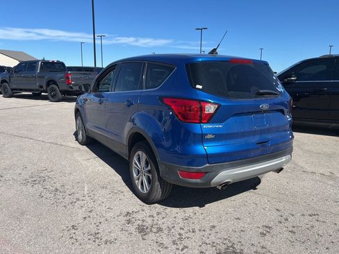 Used 2019 Ford Escape SE image 5