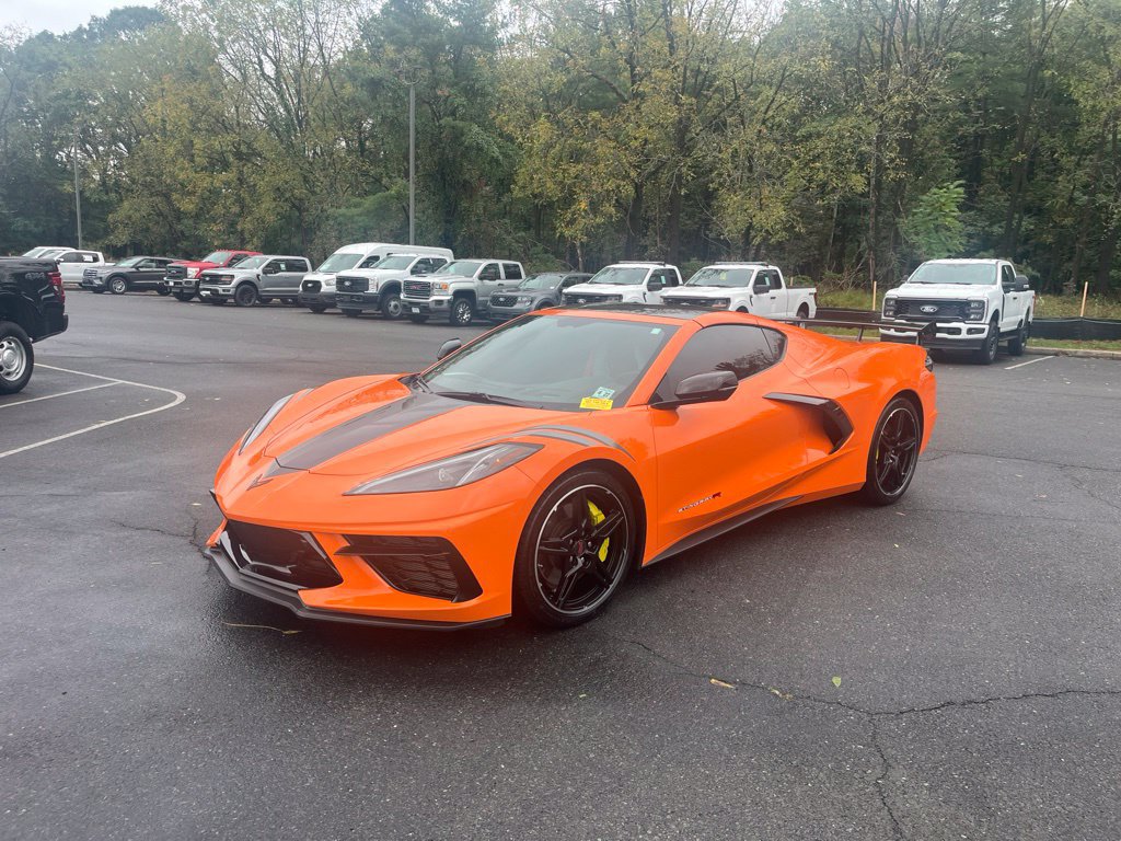 Used 2022 Chevrolet Corvette Stingray Preferred Cpe w/ Z51 Performance Package RWD image 1