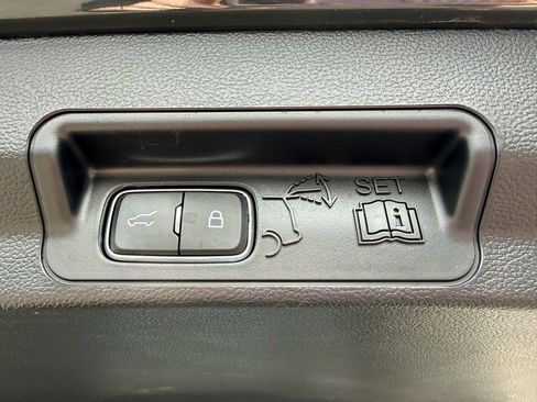 Used 2023 Ford Explorer XLT w/ Equipment Group 202A image 18