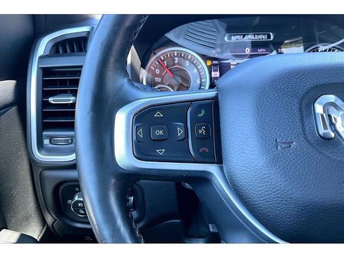 Used 2019 RAM 1500 Big Horn AWD/4WD image 11