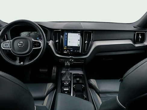 Used 2020 Volvo XC60 T5 R-Design w/ Protection Package Premier AWD/4WD image 22