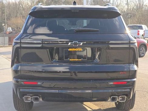 New 2026 Chevrolet Traverse RS w/ LPO, Floor Liner Package FWD image 18