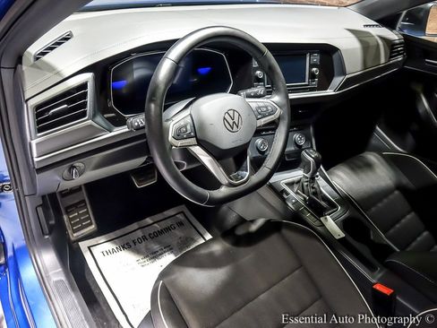 Used 2024 Volkswagen Jetta Sport image 15
