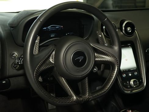 Used 2020 McLaren GT RWD image 16