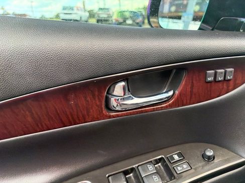 Used 2017 INFINITI QX50 AWD w/ Premium Package image 12