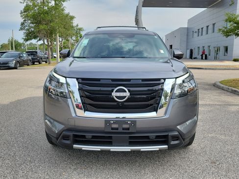 Certified 2024 Nissan Pathfinder SL AWD/4WD image 2