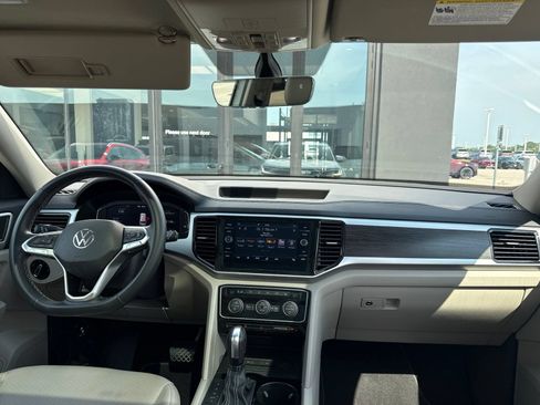 Used 2022 Volkswagen Atlas SE FWD image 10
