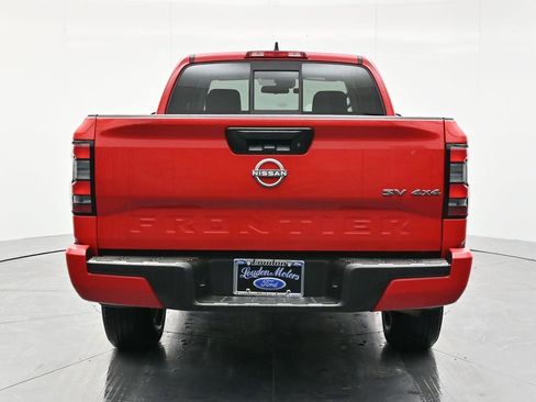 Used 2022 Nissan Frontier SV image 6