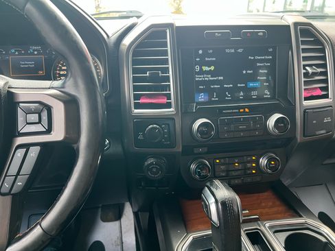 Used 2016 Ford F150 Limited w/ Trailer Tow Package image 20