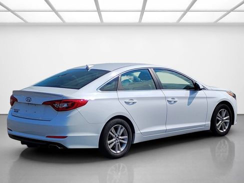 Used 2016 Hyundai Sonata SE FWD image 5