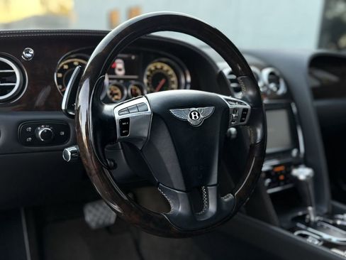 Used 2017 Bentley Continental GT image 18