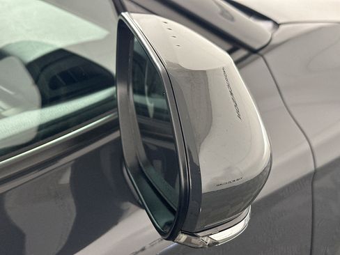 Used 2025 Toyota Camry SE image 10