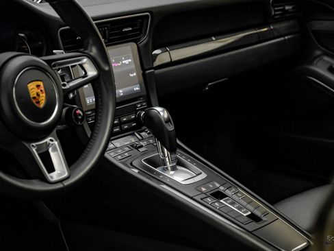 Used 2018 Porsche 911 Turbo S image 59