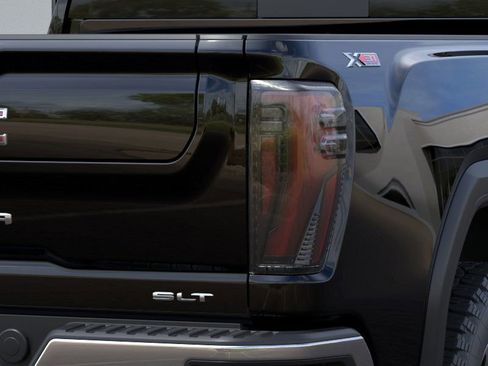 New 2025 GMC Sierra 2500 SLT w/ Texas SLT Premium Package image 35