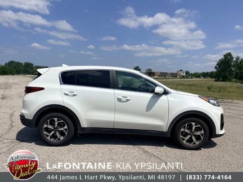 Certified 2022 Kia Sportage LX FWD image 6