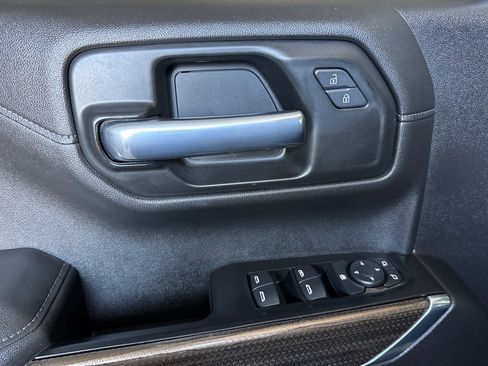 Used 2021 Chevrolet Silverado 1500 RST w/ Convenience Package II AWD/4WD image 11