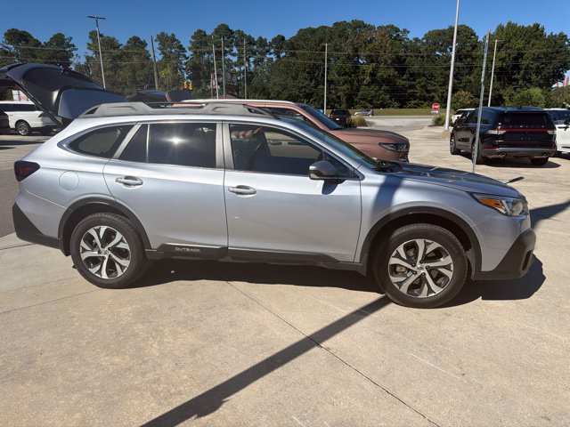 Used 2021 Subaru Outback Limited XT w/ Popular Package #2 AWD/4WD image 4